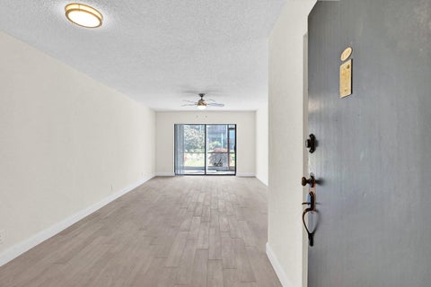 Tiny photo for 3115 Oakland Shores Drive #E109, Oakland Park, FL 33309 (MLS # F10537856)