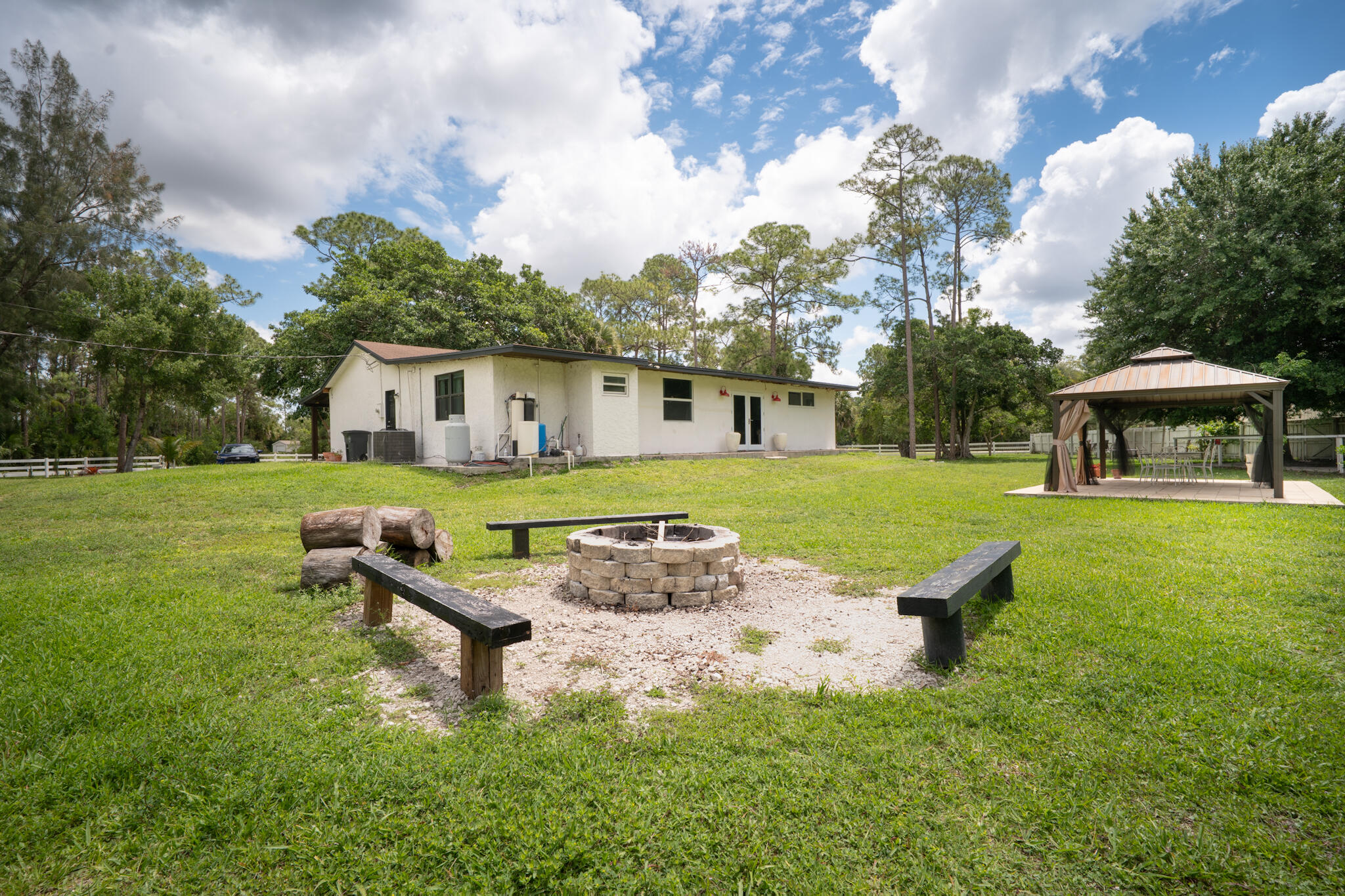 ACREAGE - Residential