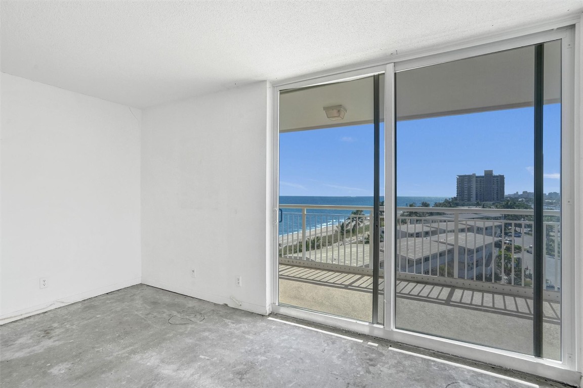 HILLSBORO LEBARON - Residential