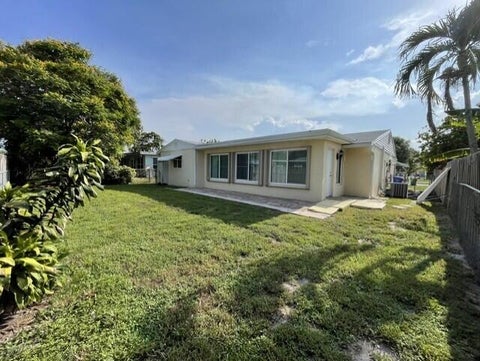 Tiny photo for 180 SW 77th Avenue, Margate, FL 33068 (MLS # B26043677)