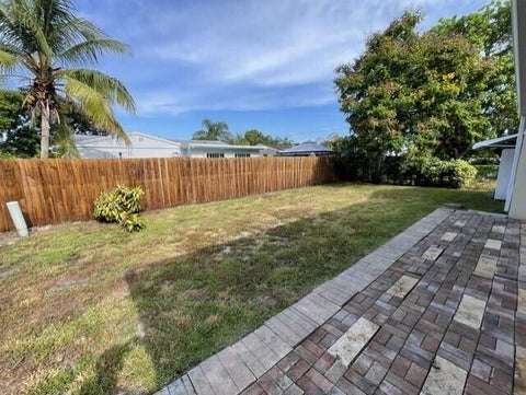 Tiny photo for 180 SW 77th Avenue, Margate, FL 33068 (MLS # B26043677)