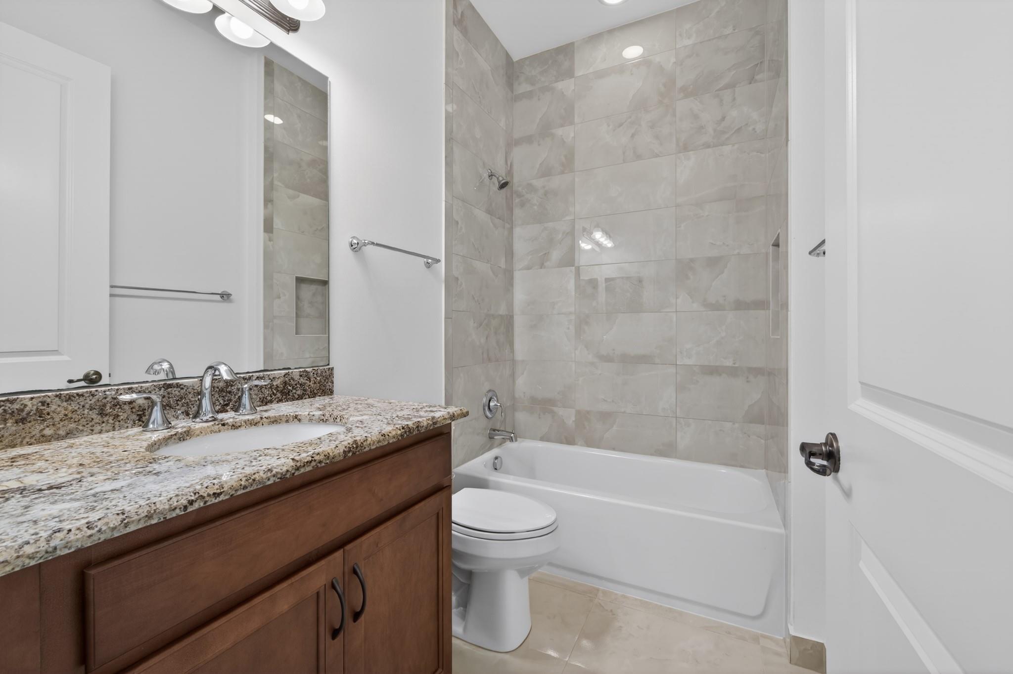 RIVERLAND - Residential Lease