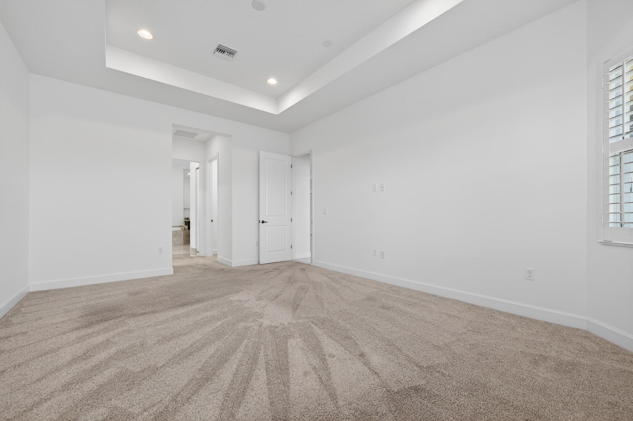 RIVERLAND - Residential Lease