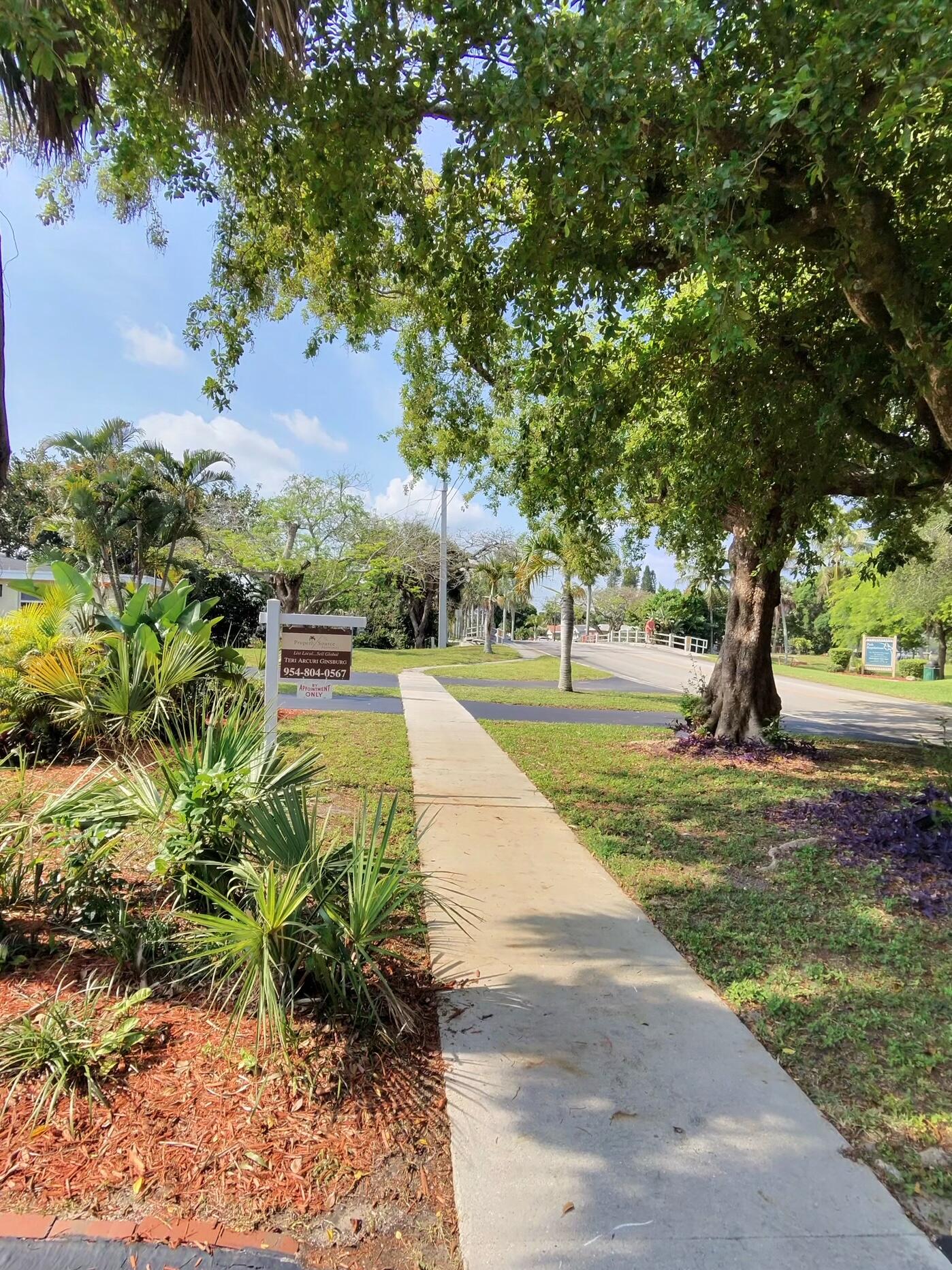 EDGEFIELD 1ST SEC - Residential