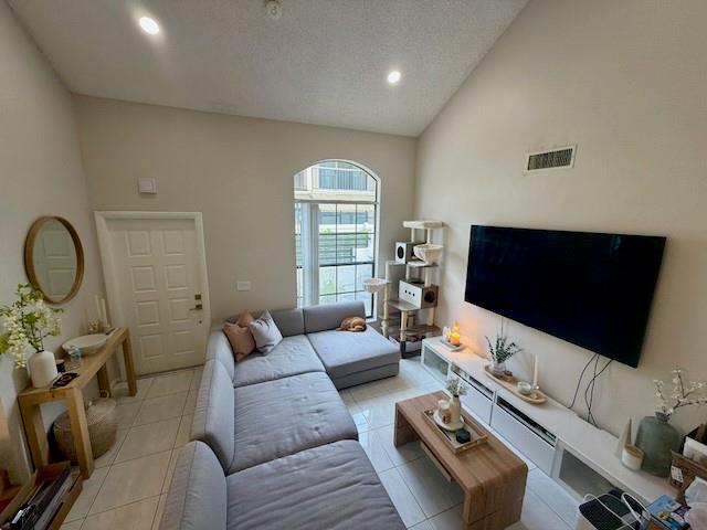 Costan Villas Harbor Vill - Residential Lease