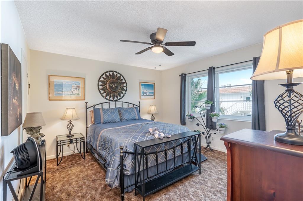 OAKLAND GROVE VILLAGE - Residential