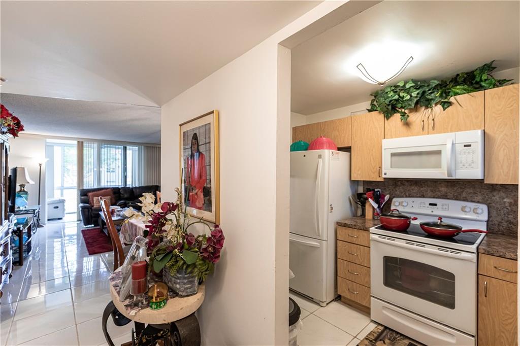 Sunrise Lakes - Residential