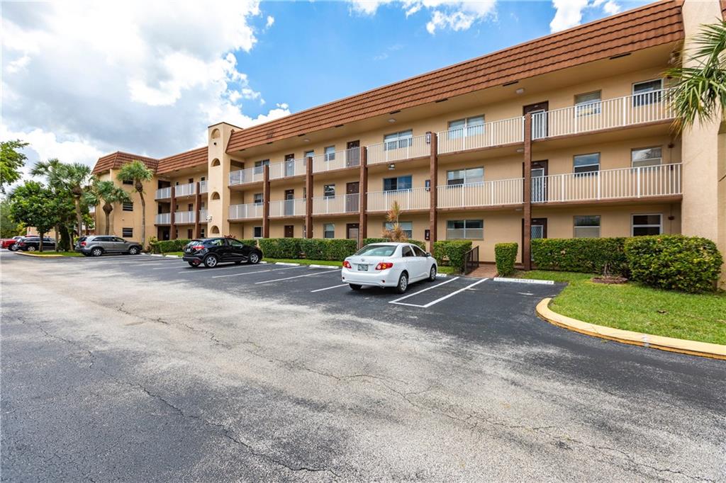 Sunrise Lakes - Residential