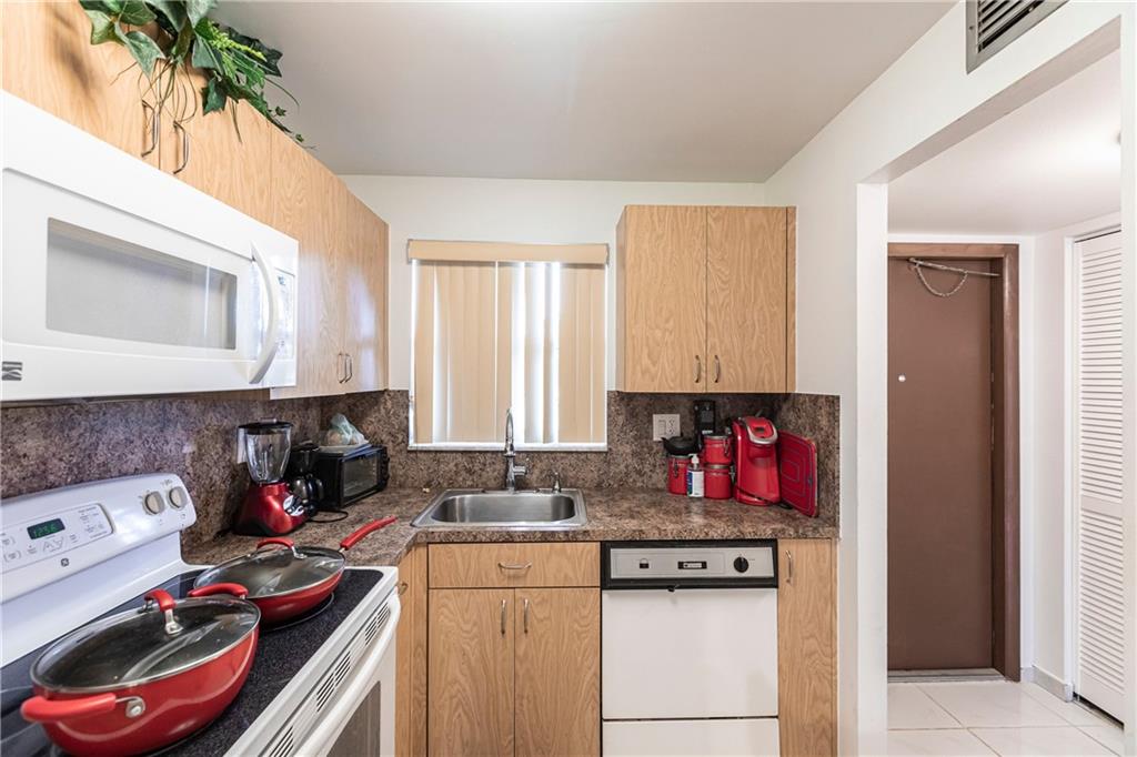 Sunrise Lakes - Residential
