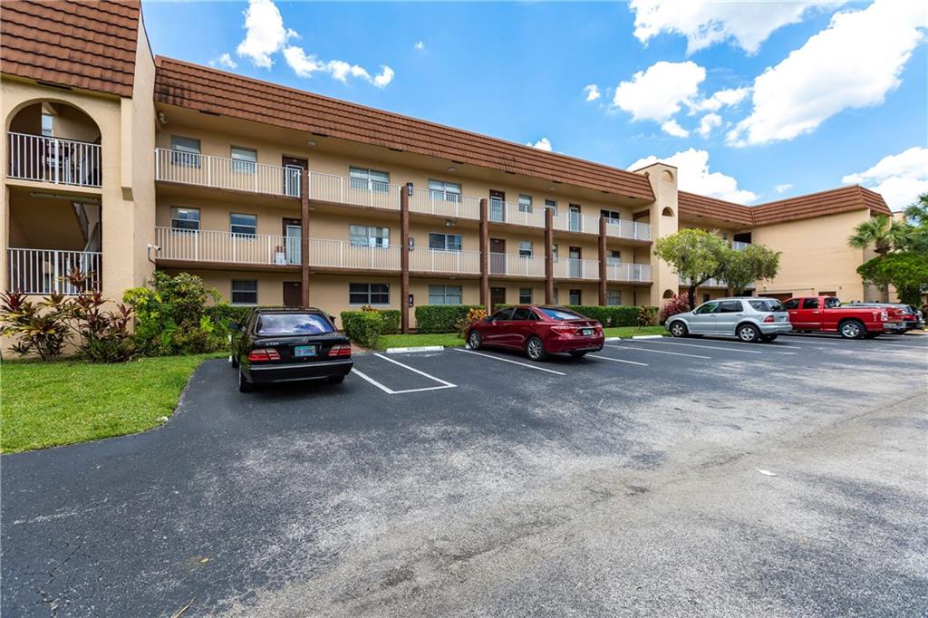Sunrise Lakes - Residential