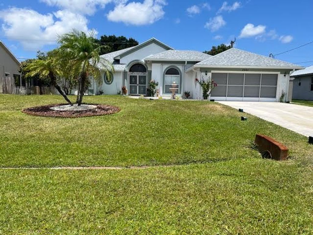 Photo of 2861 SE Eagle Drive, Port Saint Lucie, FL 34984 (MLS # R11085014)