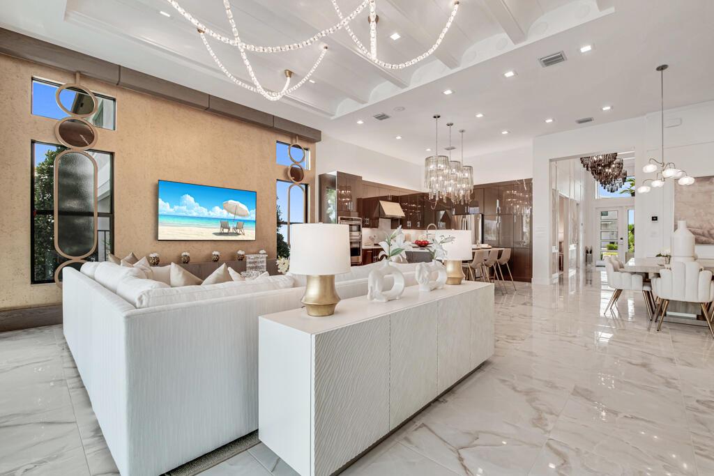 13135 Florida Crane Drive