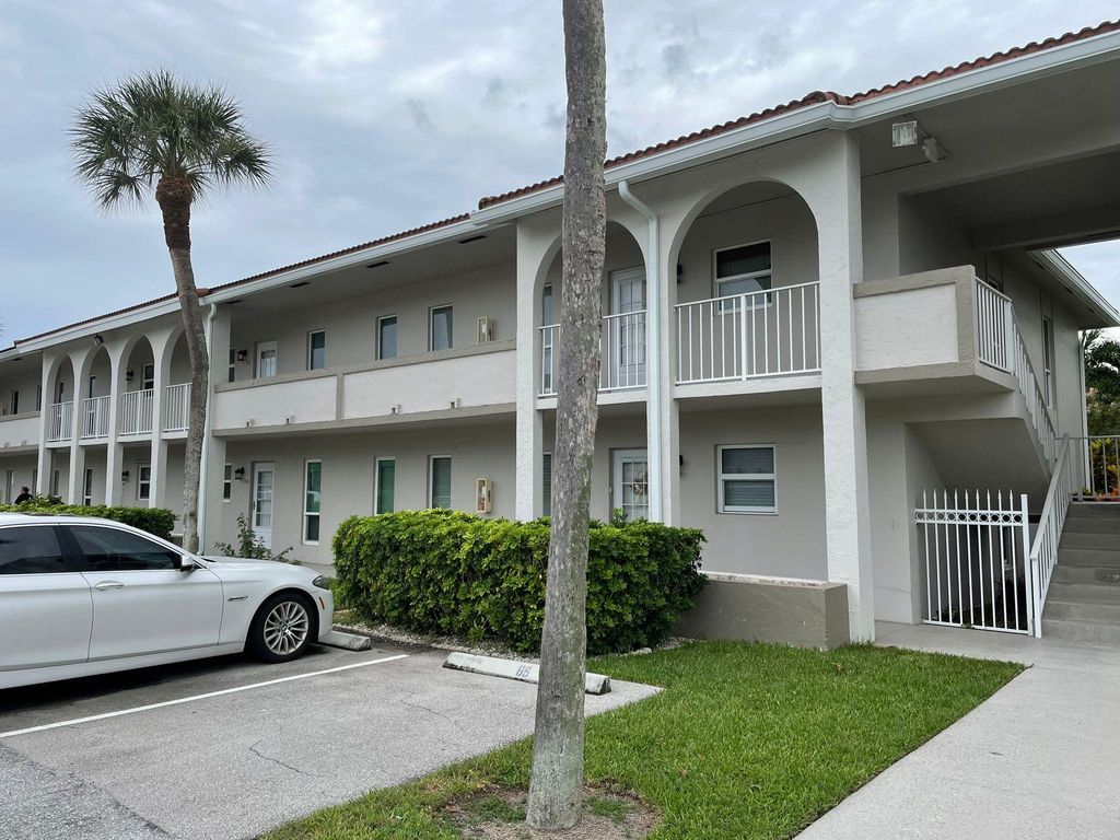Photo of 250 NE 20th Street #210, Boca Raton, FL 33431 (MLS # F10514062)