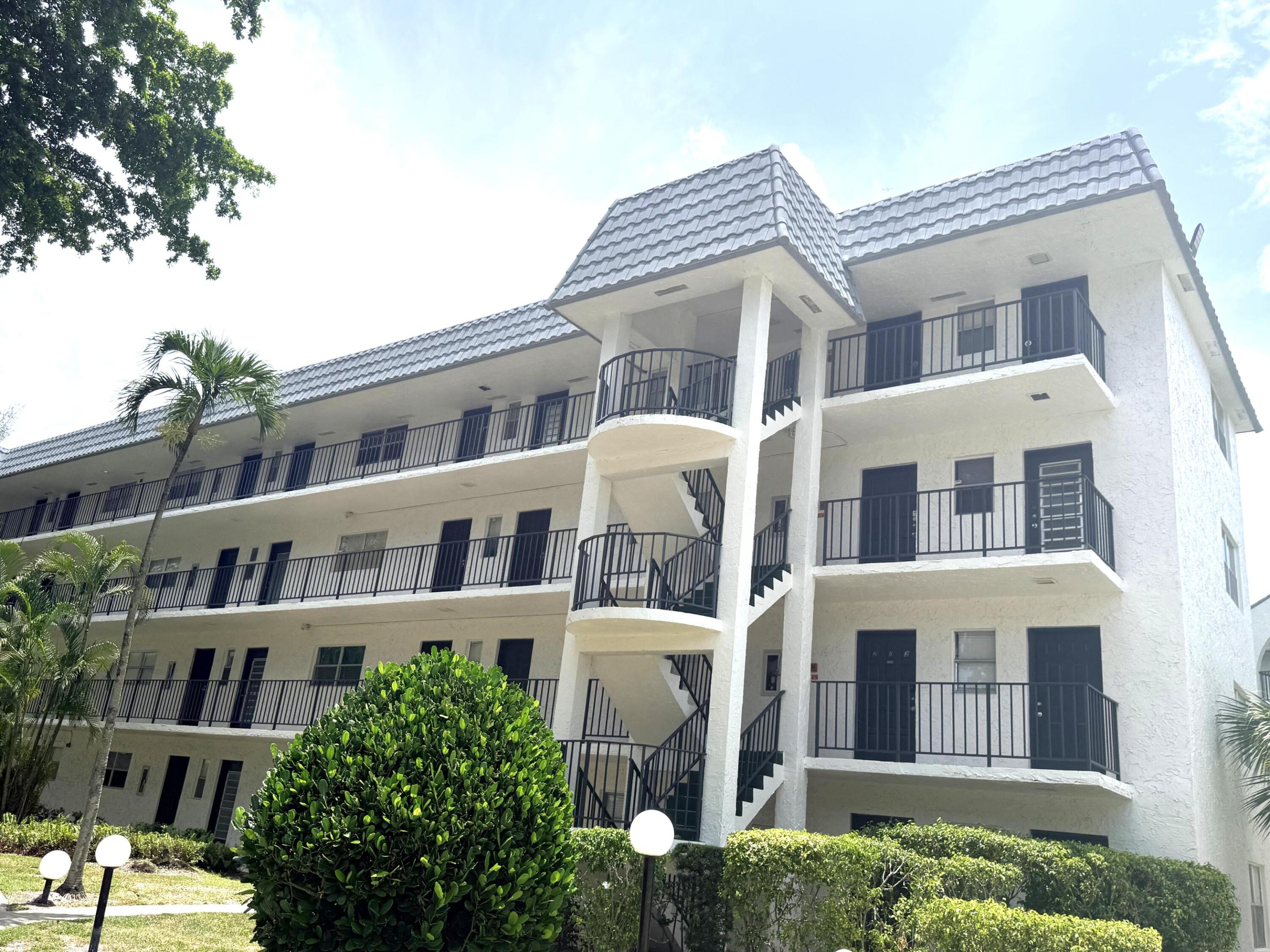 3360 SPANISH MOSS Terrace 313, Lauderhill FL 33319