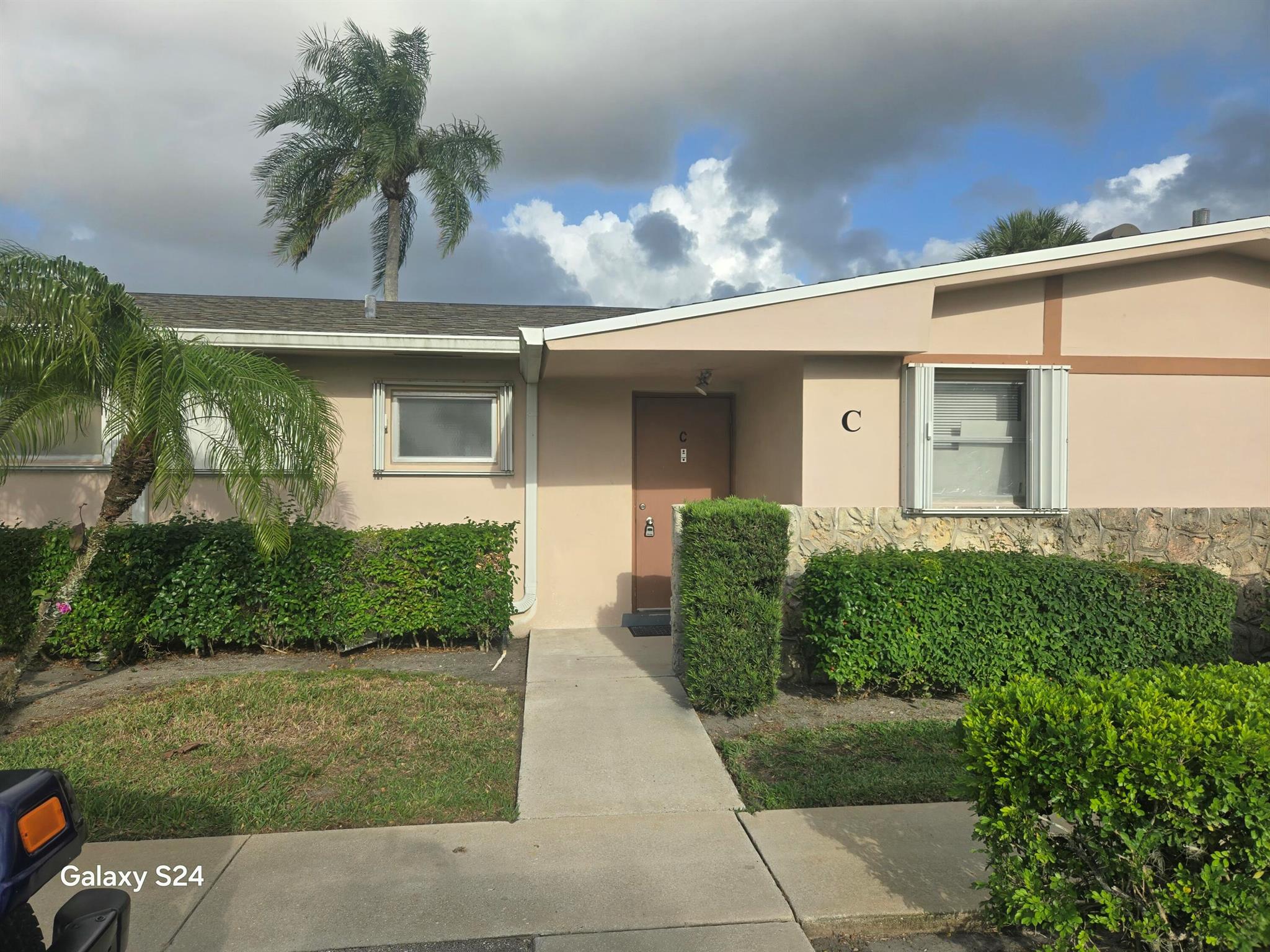 2739 Dudley Drive W C
