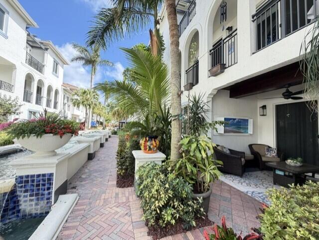 Photo of 3038 WATERSIDE Circle, Boynton Beach, FL 33435 (MLS # B26075965)