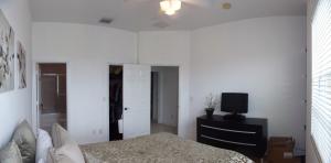 LEGENDS AT THE GARDENS CONDO - Residential Lease