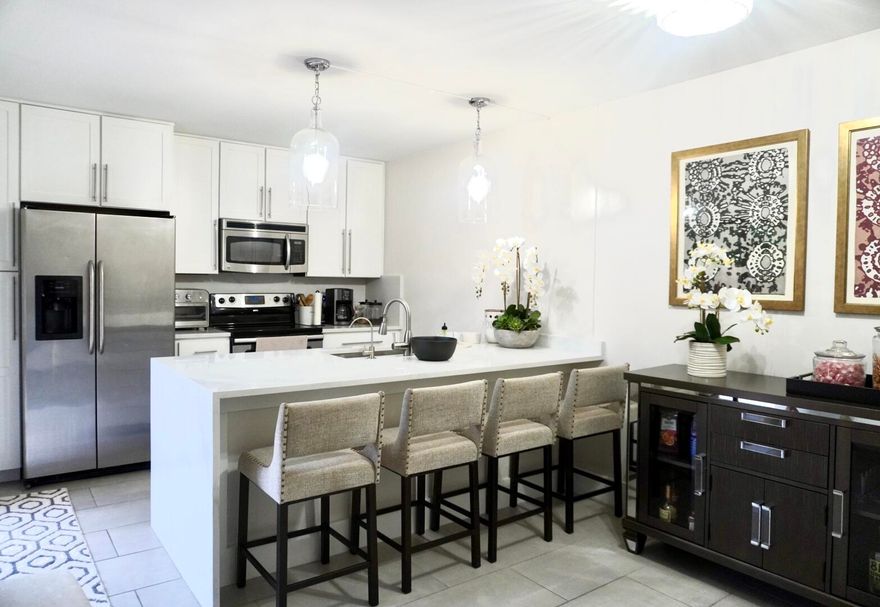 BEAUTIFUL REMODELED 3 BEDROOM, 2.5 BATH TOWNHOUSE. OUTSTANDING KITCHEN WITH WOOD CABINETS, GRANITE COUNTERS, PULL-OUT SHELVES AND SS APPLIANCES. EXCELLENT SCHOOLS. 

PETS ALLOWED!

Will entertain selling with some furniture, not all of it. Currently occupied. Call to schedule showing-- 24 hour notice required