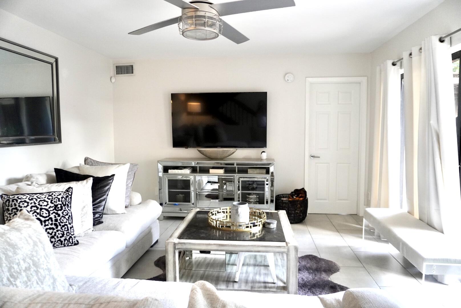 Lakes at Boca Rio - Residential