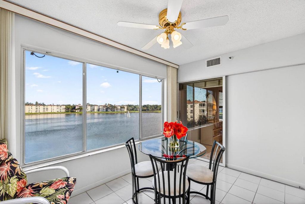 Photo of 14096 Huntington Pointe Drive #404, Delray Beach, FL 33484 (MLS # R11156652)