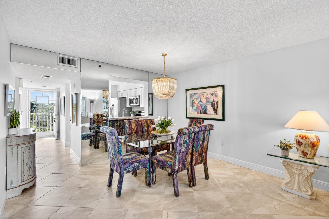 HUNTINGTON POINTE - Residential