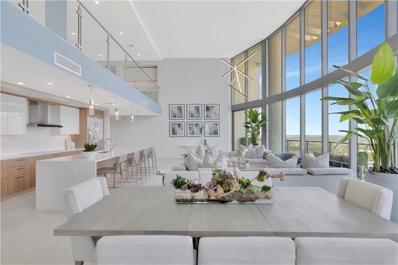 100 LAS OLAS - Residential