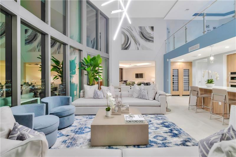 100 LAS OLAS - Residential