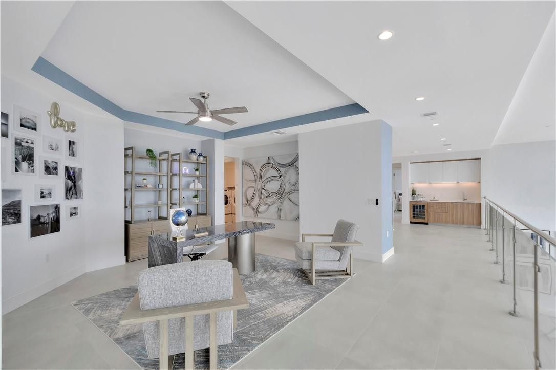 100 LAS OLAS - Residential