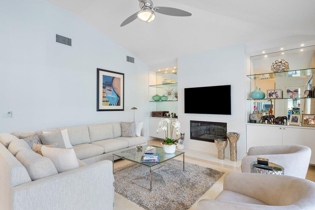 PGA RESORT COMMUNITY OF PRESTON - Residential