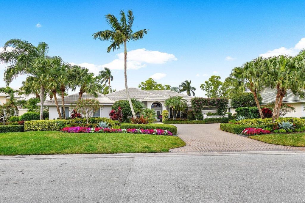 Photo of 115 Thornton Drive, Palm Beach Gardens, FL 33418 (MLS # R10952242)