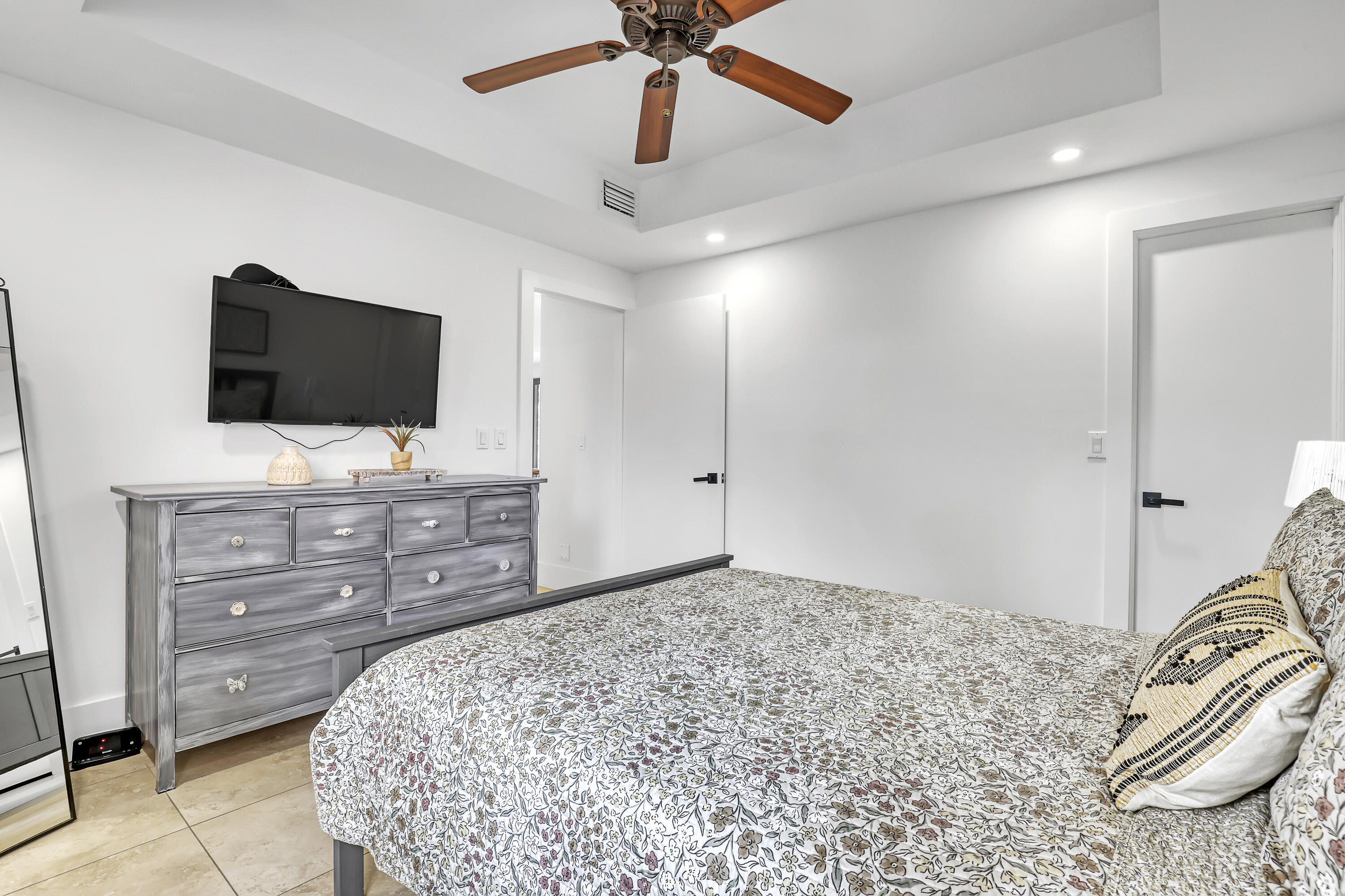 VILLA FLORA AT BOCA POINTE - Residential