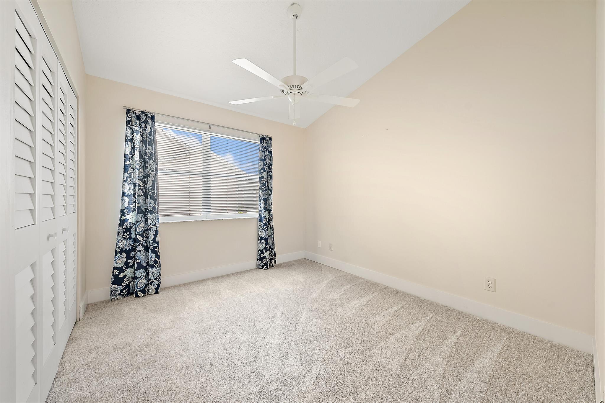 KINGS ISLE PHASE IIA - Residential