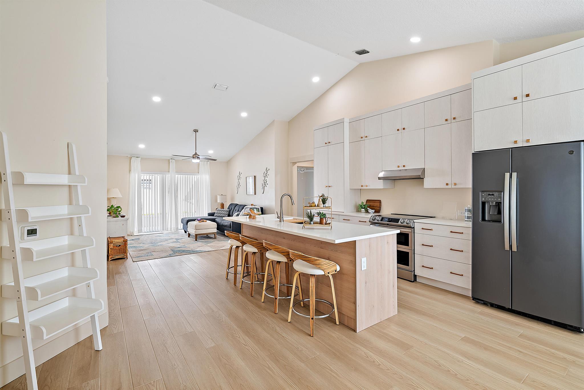 KINGS ISLE PHASE IIA - Residential