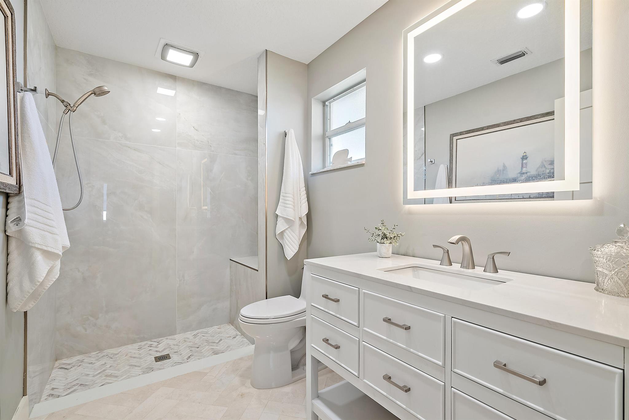 KINGS ISLE PHASE IIA - Residential