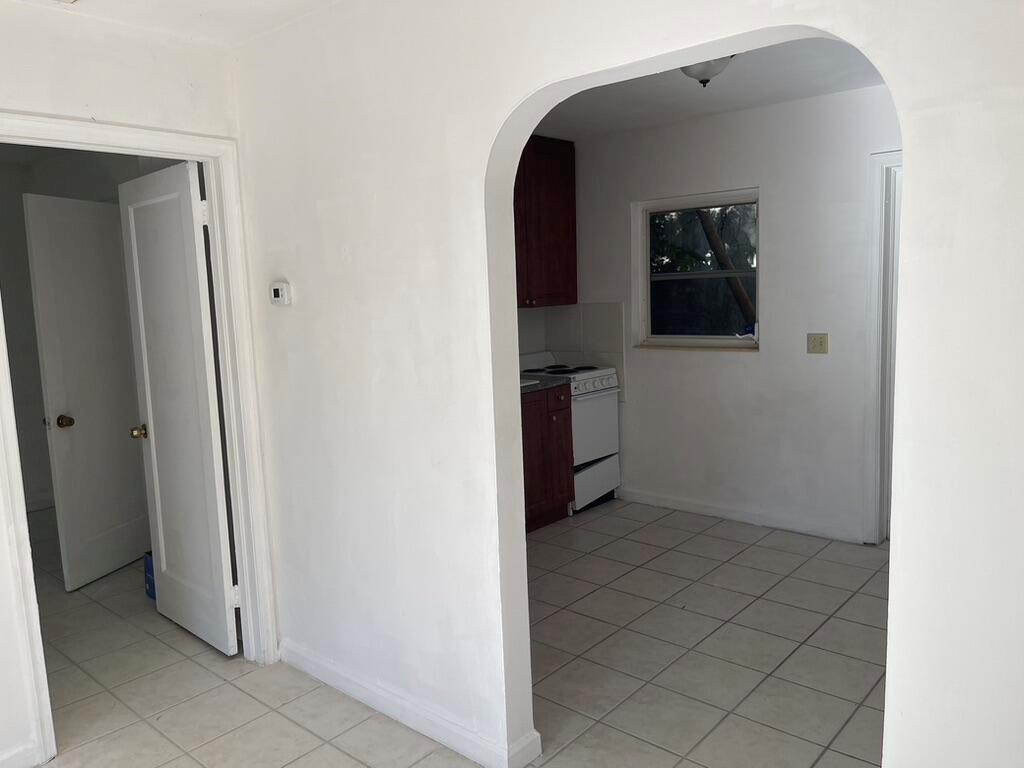 YOUNG EDDY C PROPERTY - Residential Lease