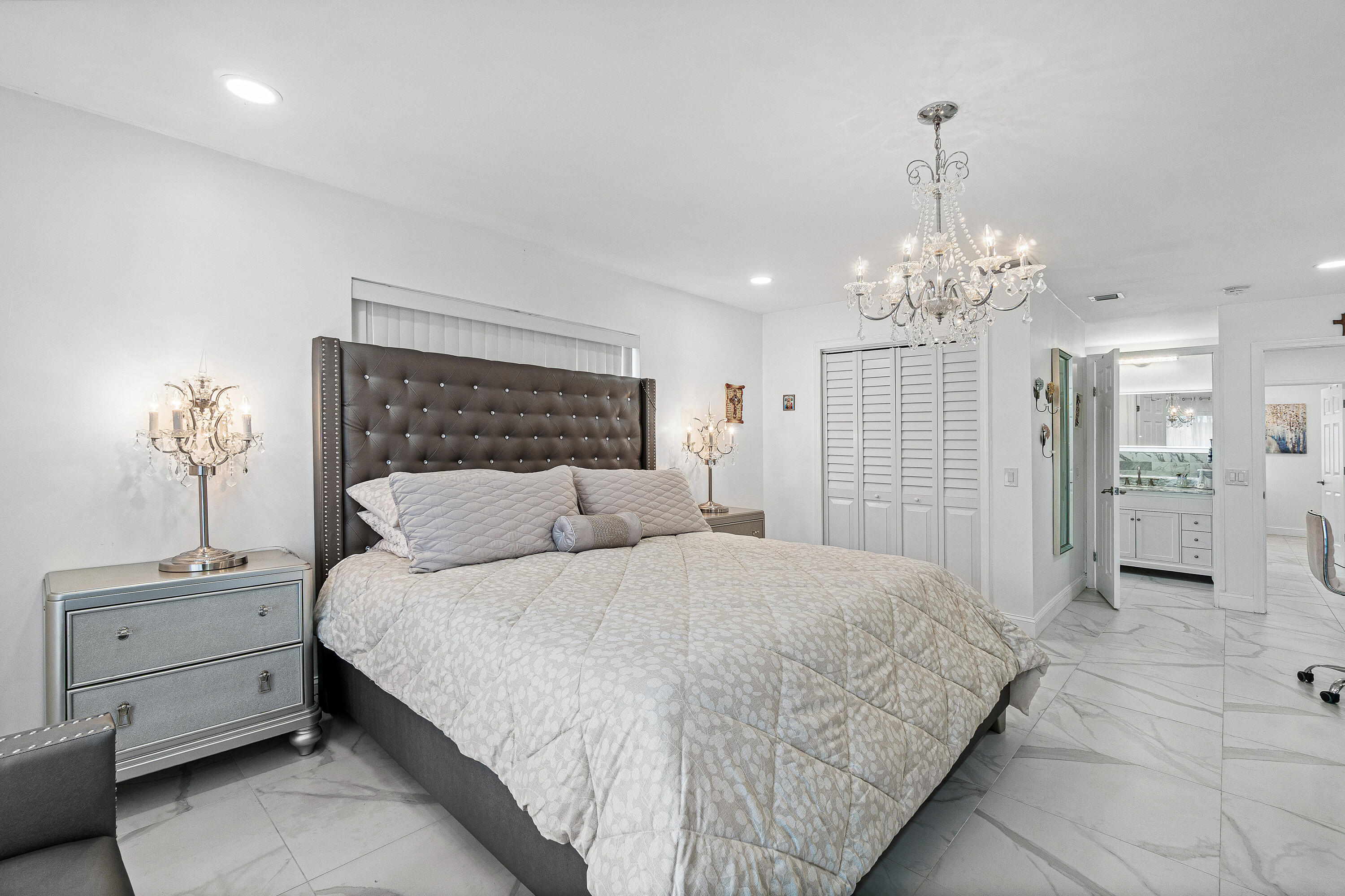 GREENTREE VILLAS CONDO - Residential