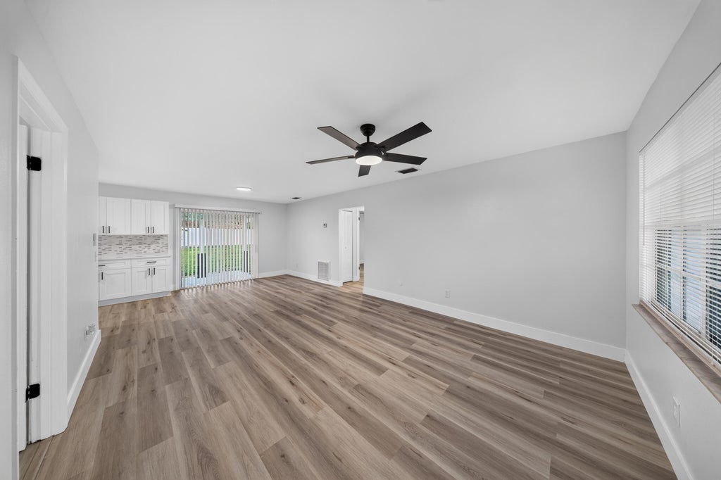 Photo of 2557 SE Robin Circle, Port Saint Lucie, FL 34952 (MLS # B26077069)