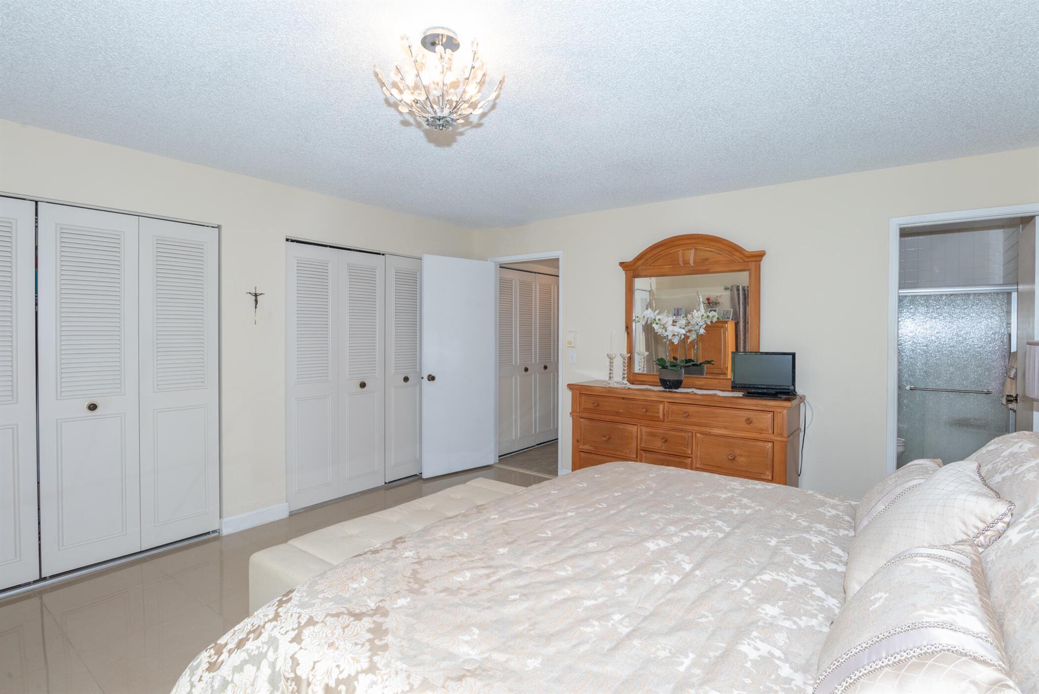 COVERED BRIDGE CONDO - Residential