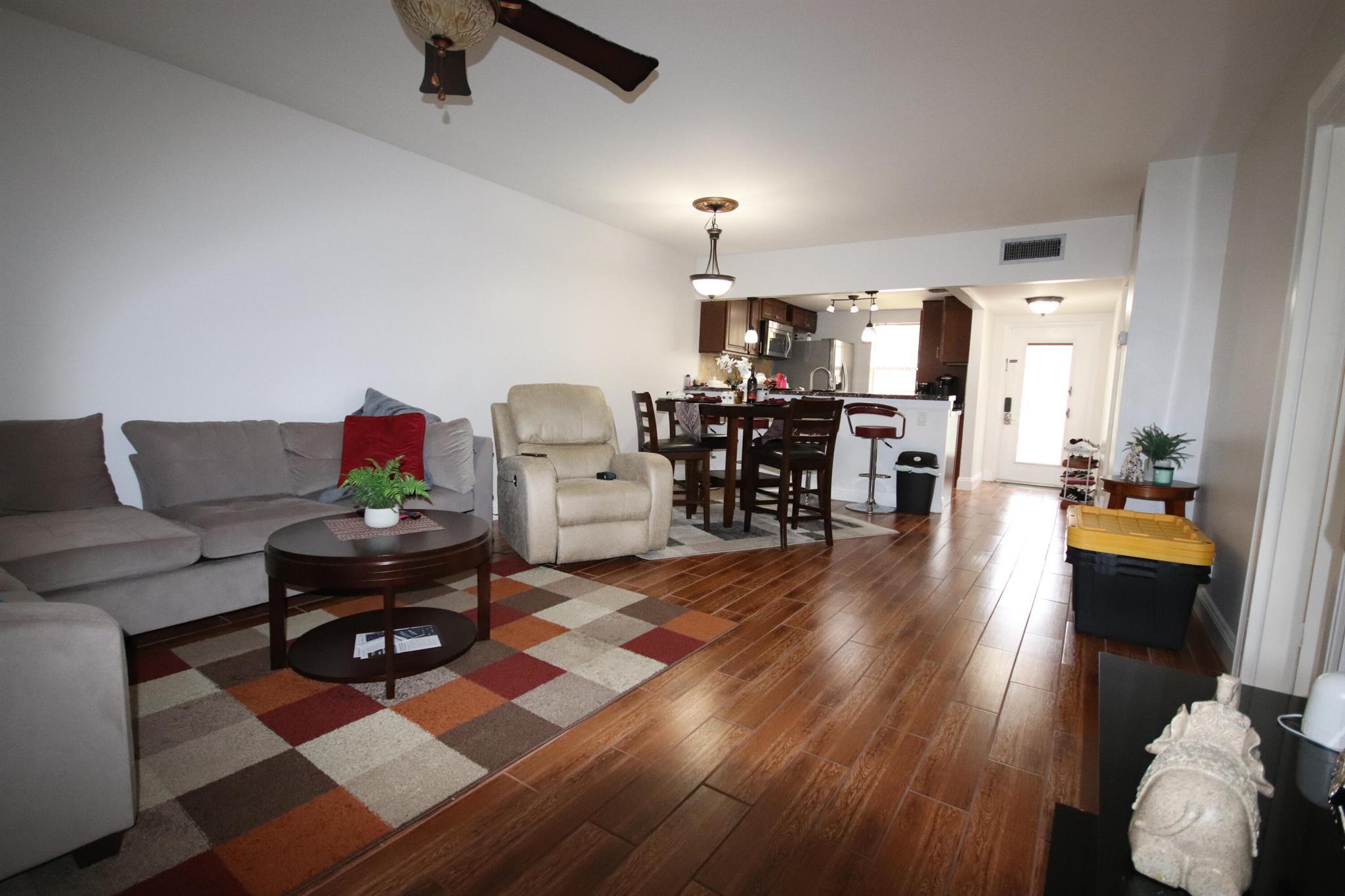 ORIOLE GOLF & TENNIS CLUB - Residential