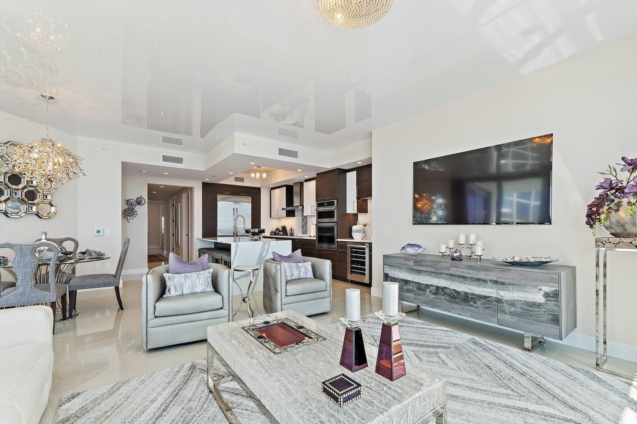 2 WATER CLUB Way 1603