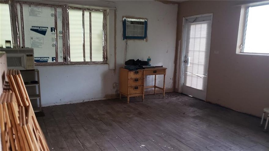Hurry!! Hurry!!  Will sell quickly.  No wait for offers and acceptance.  Currently a 2 bedroom but was originally a 3 bedroom.  House needs complete updating.  Large yard,  Carport.  The possibilities are unlimited.  Offer must be cash only.