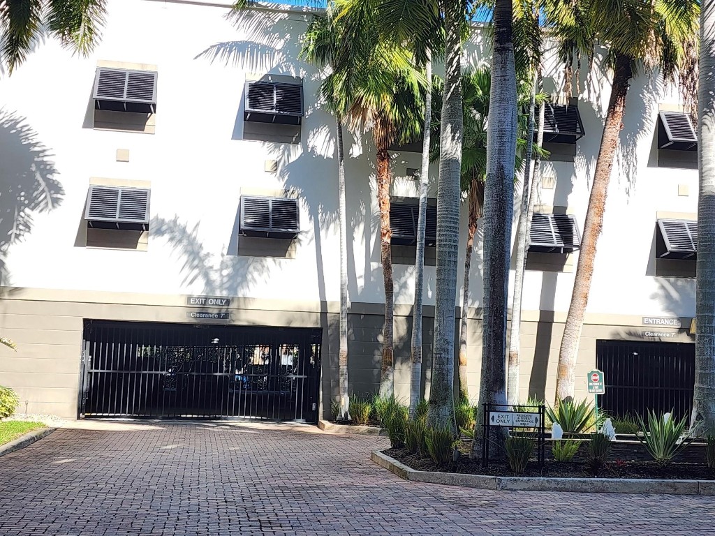 Lauderdale One Condo - Residential Lease