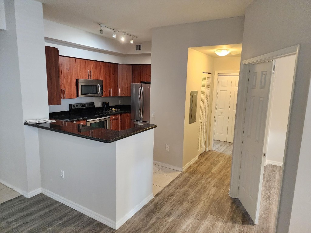 Lauderdale One Condo - Residential Lease