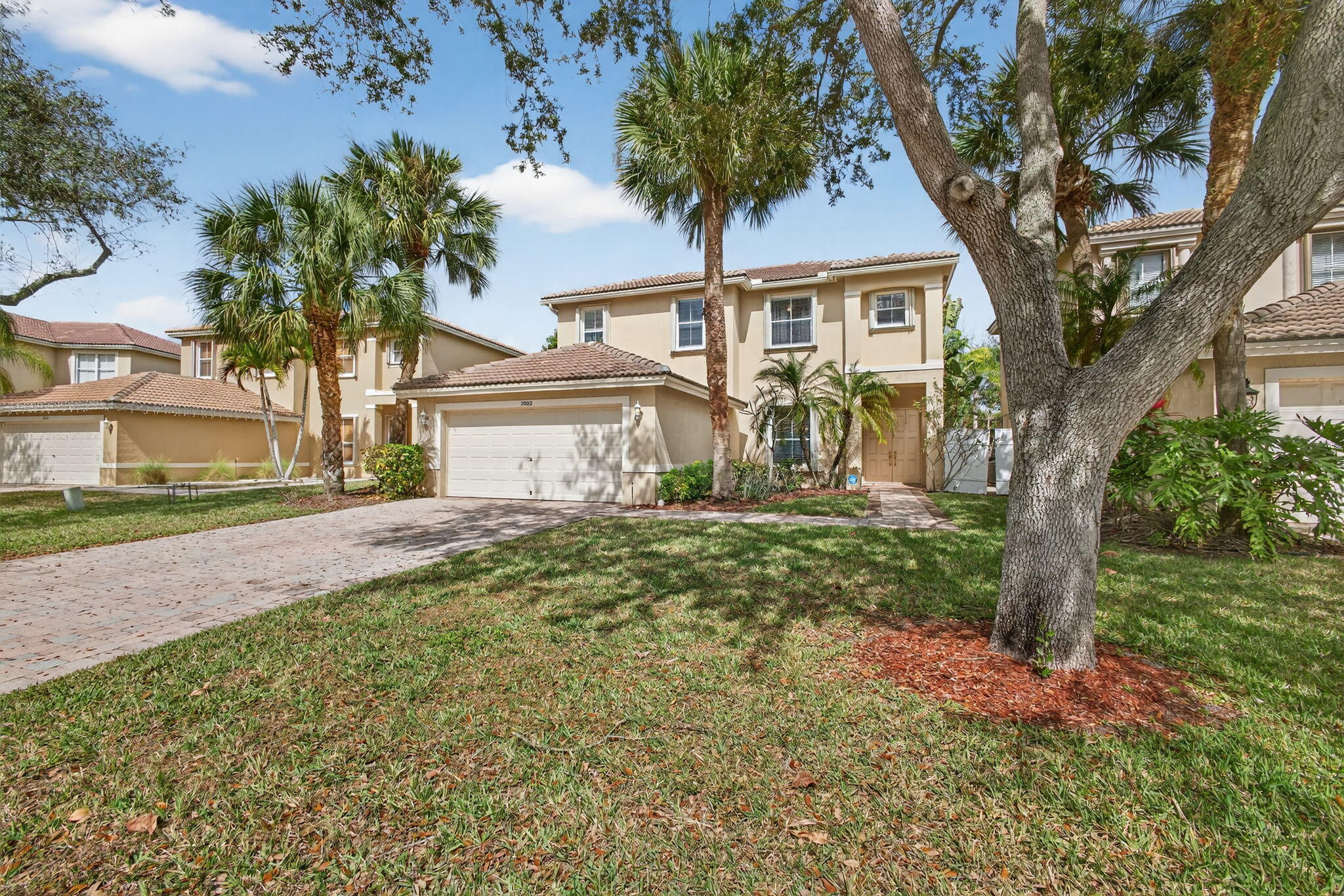 5002 Victoria Circle