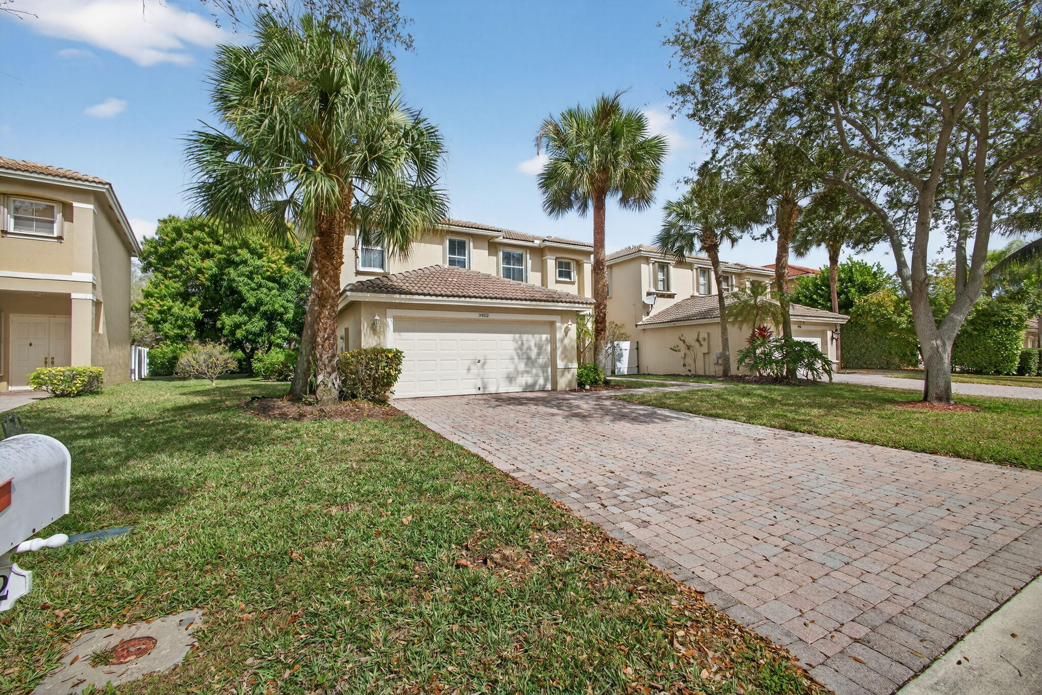 5002 Victoria Circle