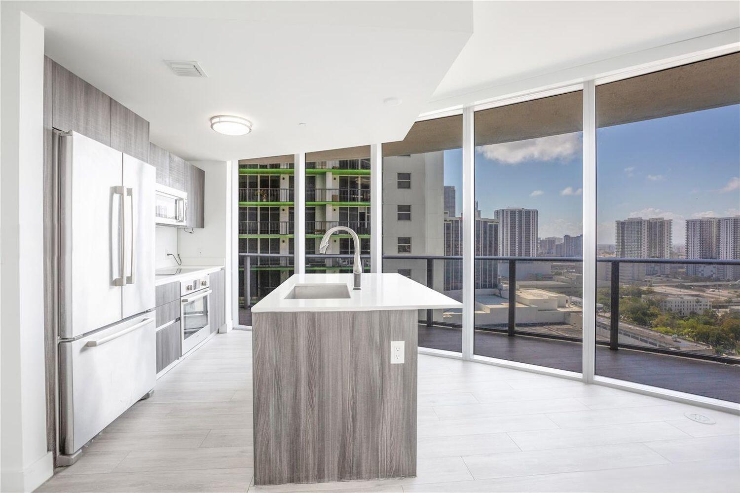 488 NE 18TH Street 2200