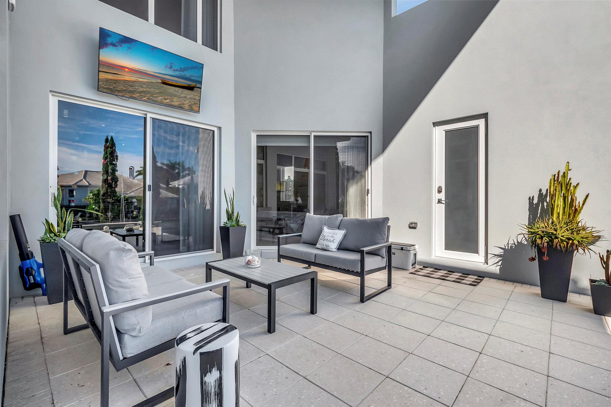 Boca Marina Yacht Club - Residential