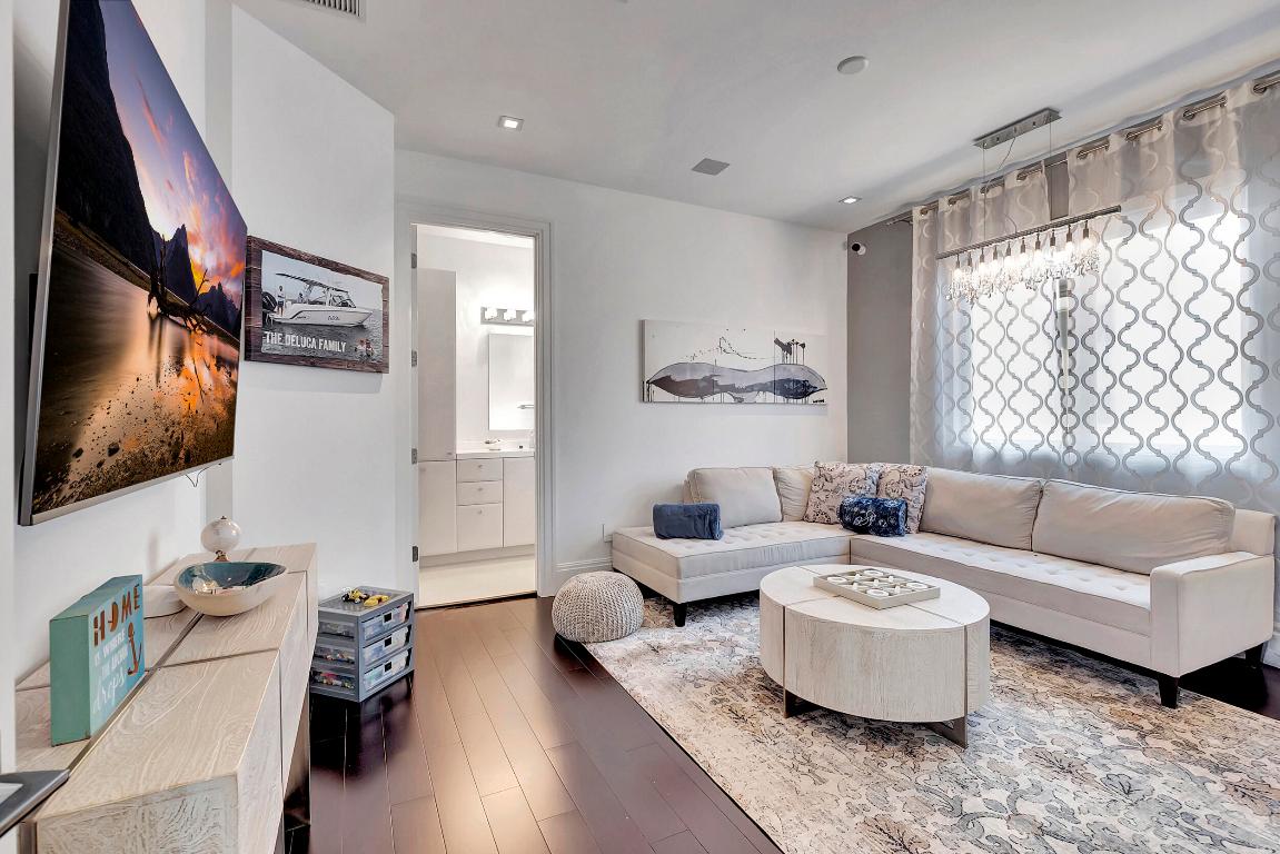 Boca Marina Yacht Club - Residential