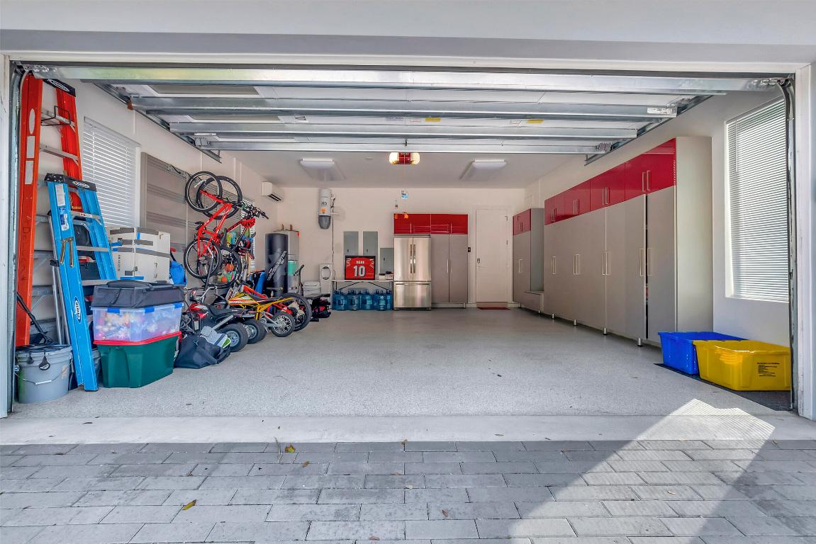 Boca Marina Yacht Club - Residential