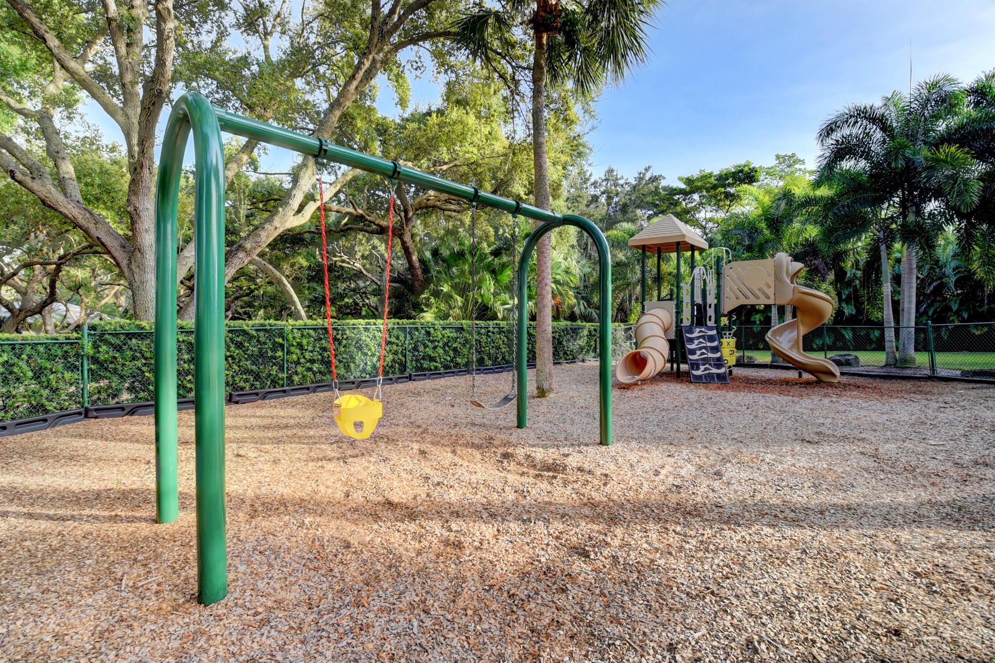 Boca Marina Yacht Club - Residential